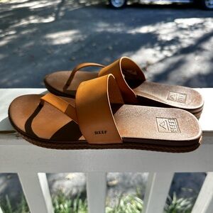 Reef sandals/flip flops size 10 brown